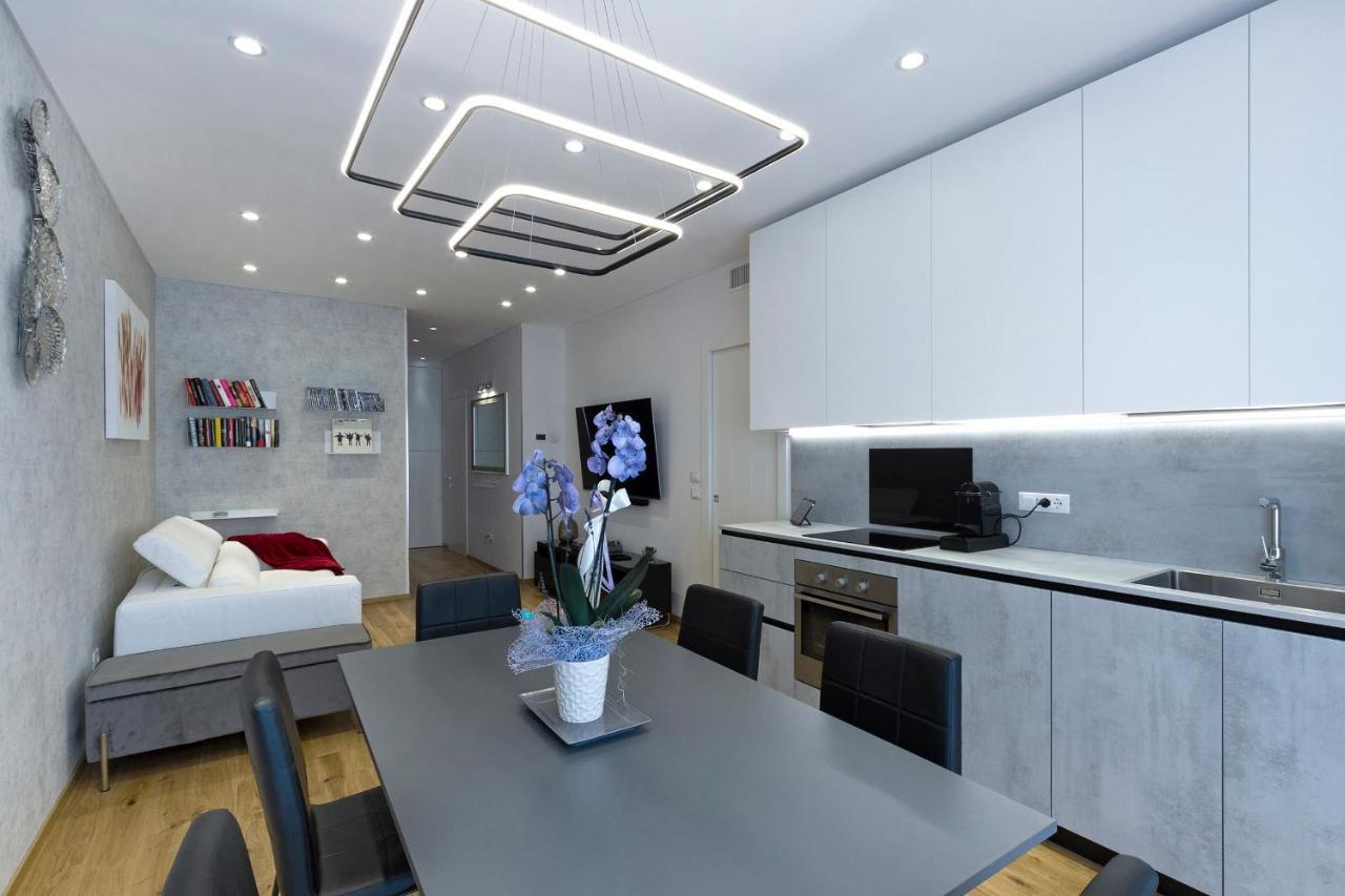 Crima Mare Luxury Apartment มิซาโน อาดรีอาติโก ภายนอก รูปภาพ